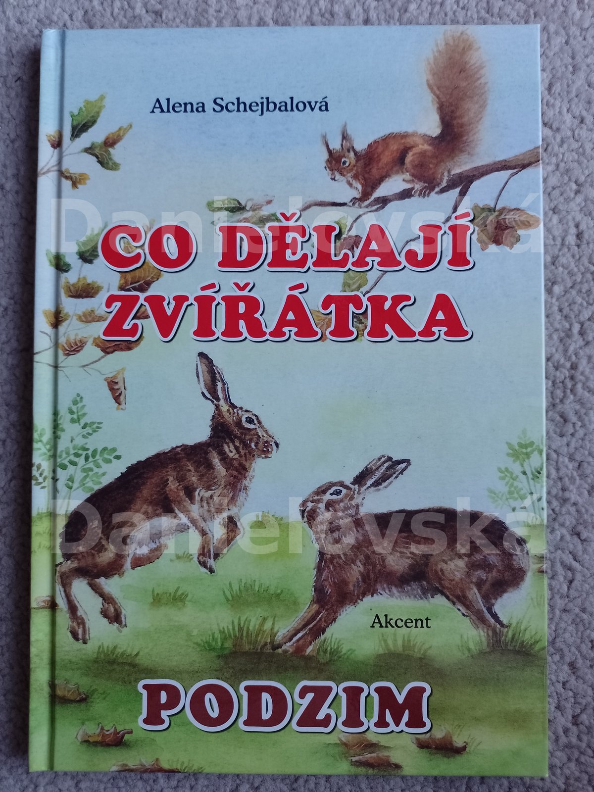 Co dělají zvířátka - podzim - obálka